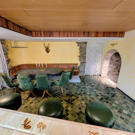 Steinmetz - Mit Whirlpool Bei Koeln *