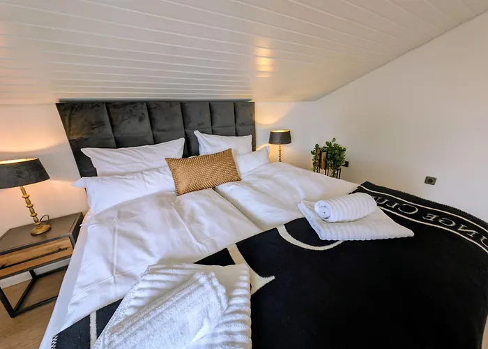 Villa Steinmetz - Whirlpool, Bar & Koeln In 20 Min Lejlighed Bergisch Gladbach